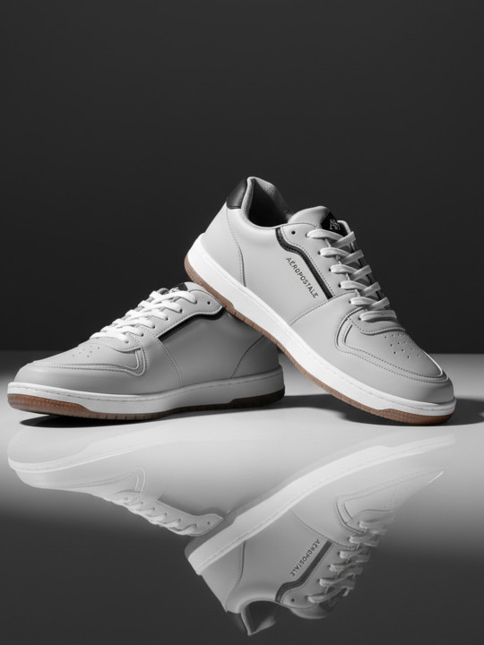 1aP2ct3k_2f6a89e4fc9b427794d7130563793213 Men Perforated Detail Sneakers